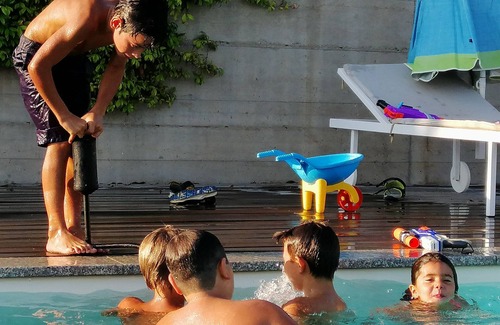 Aglientu Apartment | Apartment 'Rosmarino' with Shared Pool, Private Garden and Air Conditioning