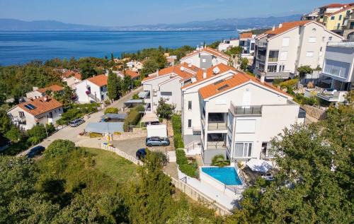 Njivice Apartment | Apartment Sasso Bianco with the Private Pool