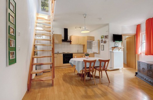 Bad Urach Apartment | Apartment 'Stallblick' with Shared Terrace, Shared Garden and Wi-Fi