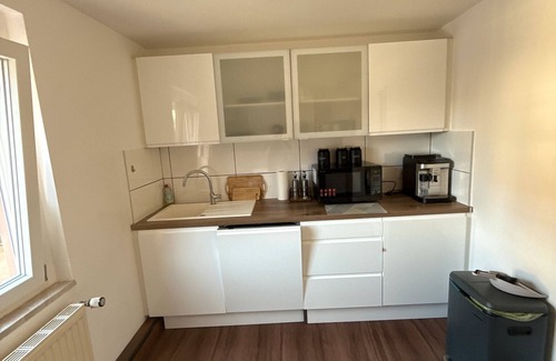 Legelshurst Apartment | Apartment 'Strasbourg' with Wi-Fi