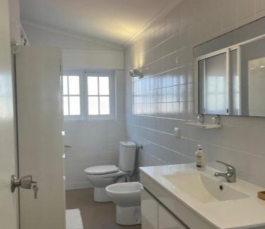 Praia da Vitoria Apartment | Apartment T2 1st floor Pools Porto Martins