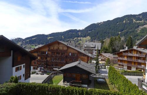 Villars-sur-Ollon Apartment | Apartment Villars Soleil B15 by Interhome