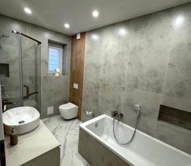 Gogolin Apartment | Apartment w domu pod orzechem