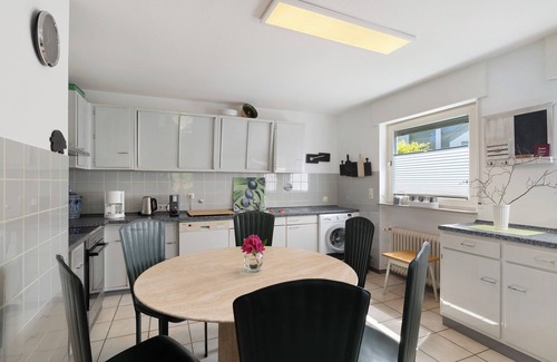 Kappelrodeck Apartment | Apartment 'Weinberglounge' with Private Terrace, Balcony and Wi-Fi