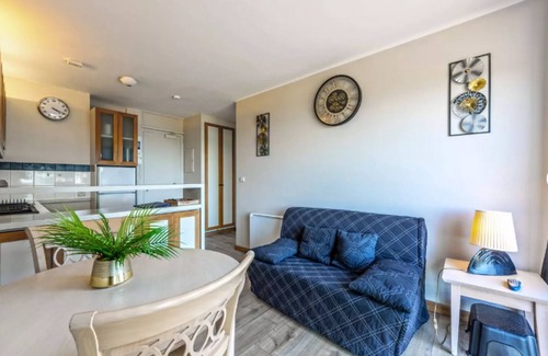 Plestin-les-Greves Apartment | Apartment with stunning sea views and equipped with heated swimming pool