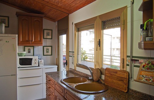 Cunit Apartment | Apartment with a big terrace & wonderful views to the beach and swimming pool