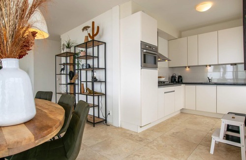 Egmond aan Zee Apartment | Apartment with balcony close to the sea