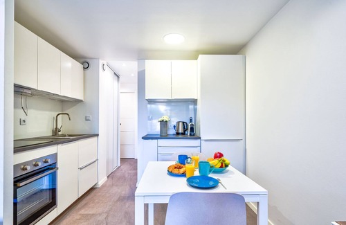 Cannes La Bocca Apartment | Apartment with garden and pool view!
