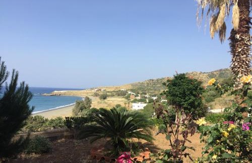 Pachyammos House | Apartment with stunning sea view
