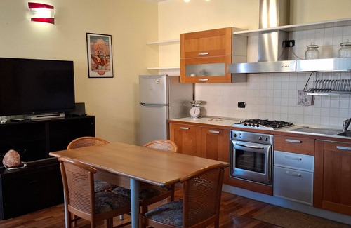 Rimini Apartment | Apartment 'Wladimiro' with Private Terrace, Wi-Fi and Air Conditioning