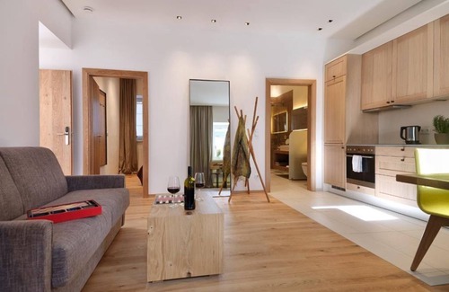 Innsbruck Apartment | Apartment ZWERGGARTL Non-refundable - Riedz Apartments
