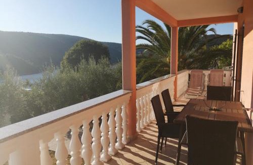 Duga Luka Apartment | Apartments Alenka by the sea