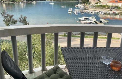 Lumbarda Apartment | APARTMENTS Ana by the SEA
