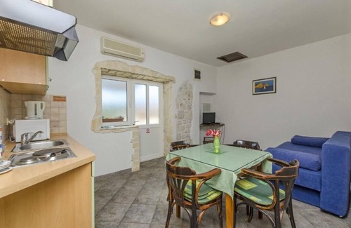 Slatine Apartment | Apartments Anita (45751-A2) - Slatine (Ciovo)