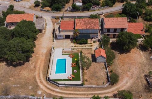 Gradina Apartment | Apartments Brkić, Lozovac Krka NP with Pool