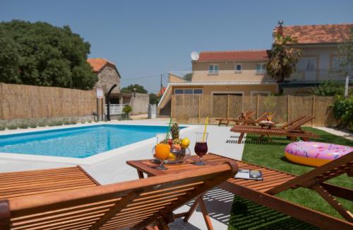 Gradina Apartment | Apartments Brkić, Lozovac Krka NP with Pool