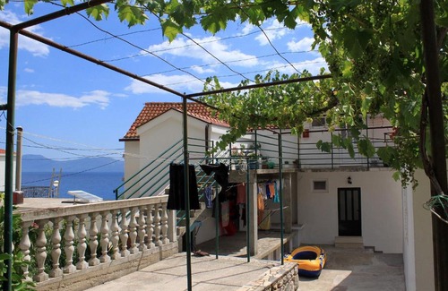 Brist Apartment | Apartments by the sea Brist, Makarska - 505