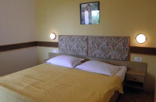 Palit Apartment | Apartments by the sea Palit, Rab - 15794