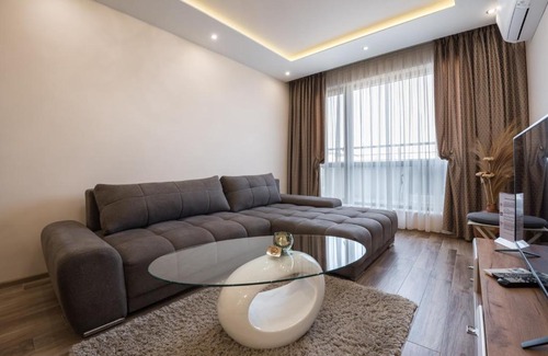 Odesos Apartment | Apartments Cats