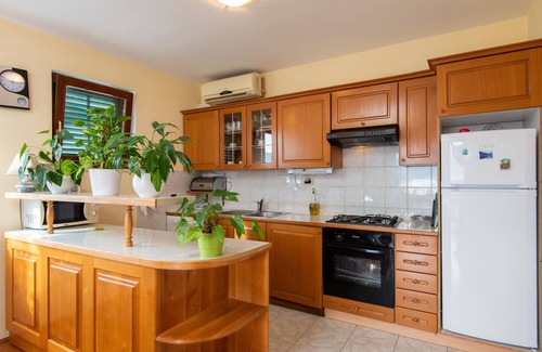 Viganj Apartment | Apartments Gorjana (59583-A1) - Viganj