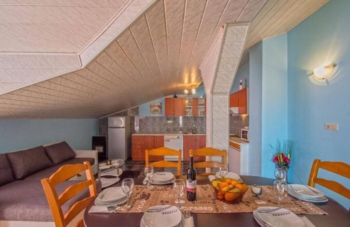 Jadranovo Apartment | Apartments Tajči (66051-A2) - Jadranovo (Crikvenica)