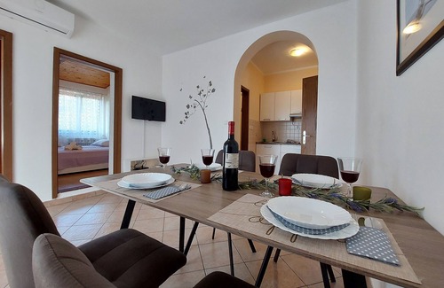 Jadranovo Apartment | Apartments Nono (82341-A2) - Jadranovo (Crikvenica)