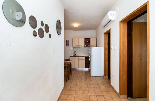 Povljana Apartment | Apartments Crljenko (25301-A1) - Povljana - island Pag
