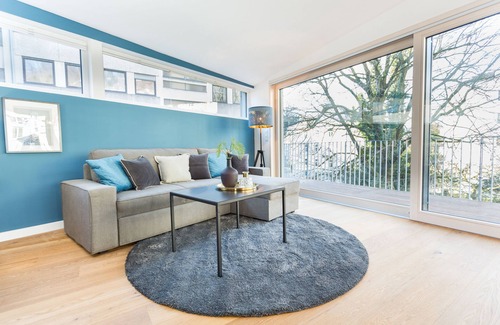 Loretto Apartment | Apartments in the old town of Salzburg with pool! Only 600m from the Festspielhaus! SL