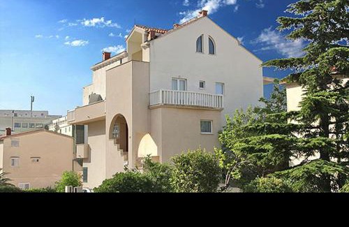 Donja luka Apartment | Apartments Issa