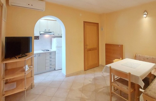 Ratac Apartment | Apartments Ivica, (7890), Makarska, hr