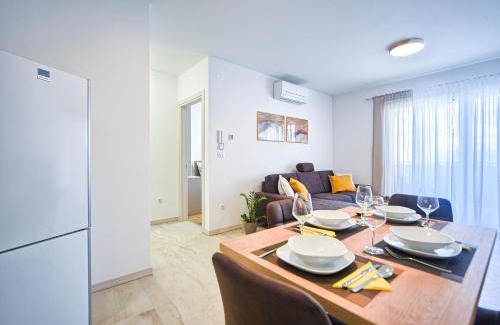 Gregovica Apartment | Apartments Lola & Bela
