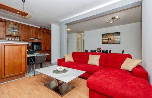 Znjan Apartment | Apartments Mrs Brightside