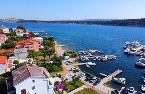 Barbat na Rabu Apartment | Apartments Near the sea Barbat