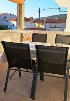 Rab Town Apartment | Apartments R&E