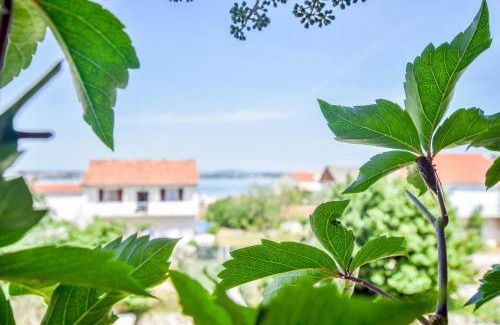 Kraj Apartment | Apartments Tarragon
