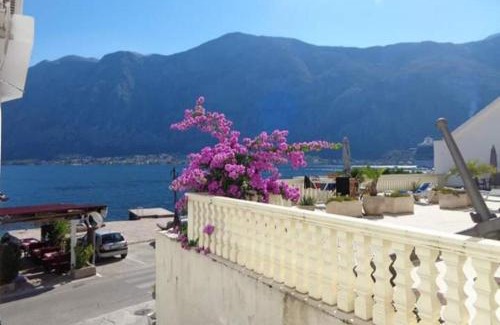 Prcanj House | Apartments Vila Marija