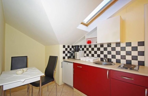 Sumartin Apartment | Apartments Villa Rose - Economy Studio with Sea View and shared Terrace (A3 crveni)
