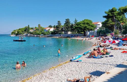 Sutivan Apartment | Apartments with a parking space Sutivan, Brac - 744