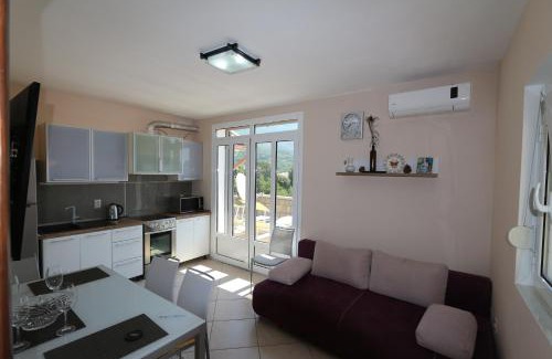 Kaluđerac Apartment | Apartments Woodstock 6