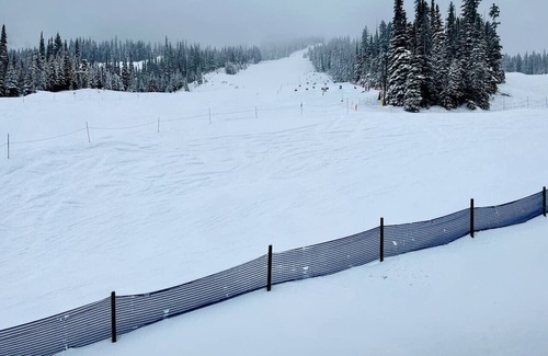 Okanagan-Similkameen Apartment | Apex Mountain ~ Alpine Ski Out ~ Apex Mountain Inn