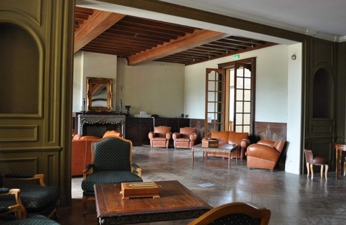Montolieu House | Apostrophe