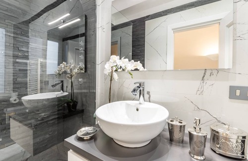 Rione II Trevi Apartment | App……… xxx