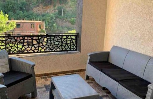 Algiers Apartment | Apparemment F4 haut standing