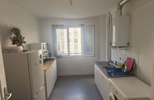 Marat - Parmentier Apartment | Apparently F4 80m square 10 min from Paris (metro 7)