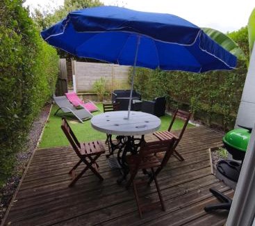 Calais City Center Apartment | Appart bain à remous et jardin proche plage l Eden