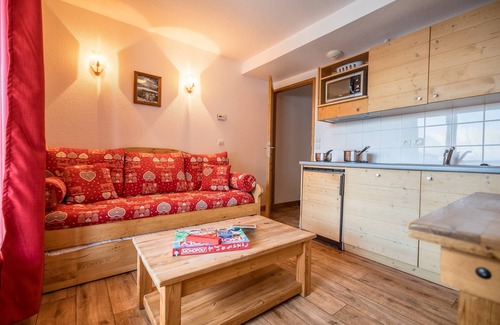 La Feclaz Condo | Appart proche du centre Casiers à ski