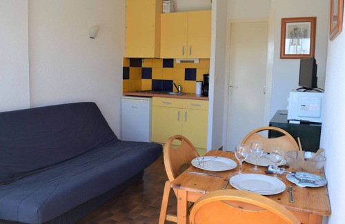 Leucate Apartment | Appart Studio 2 couchages PORT LEUCATE NATURISME