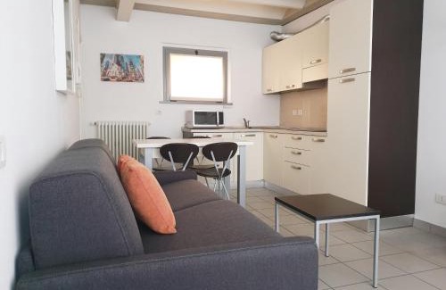 Lecco Apartment | Appartamenti tra Lago e Montagna CASA IDEALE LECCO