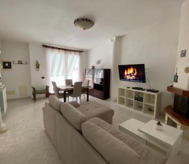 Ischia Porto Apartment | Appartamento Ischia Porto DM