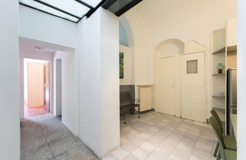 Sant' Ambrogio Apartment | Appartamento Pilastri 35
